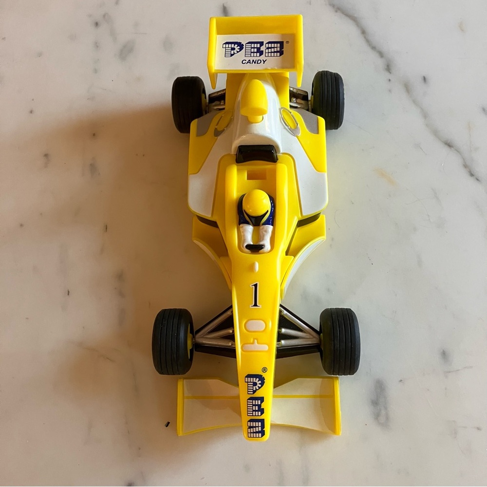 Vintage Pez Formula One Yellow Indy 500 Race Car‎ Pull N Go Candy Dispenser 2003